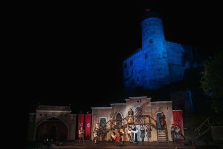 Fotka z představení Noc na Karlštejně