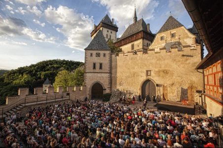 Fotka z představení Noc na Karlštejně